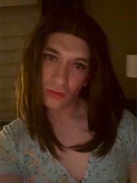 Manie de me comparer à outrance, transfem Bergerac 24100
